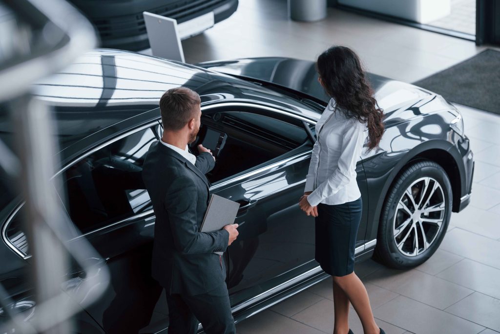 Best Luxury Car Rental in Dubai: Celebrate Special Moments in Style