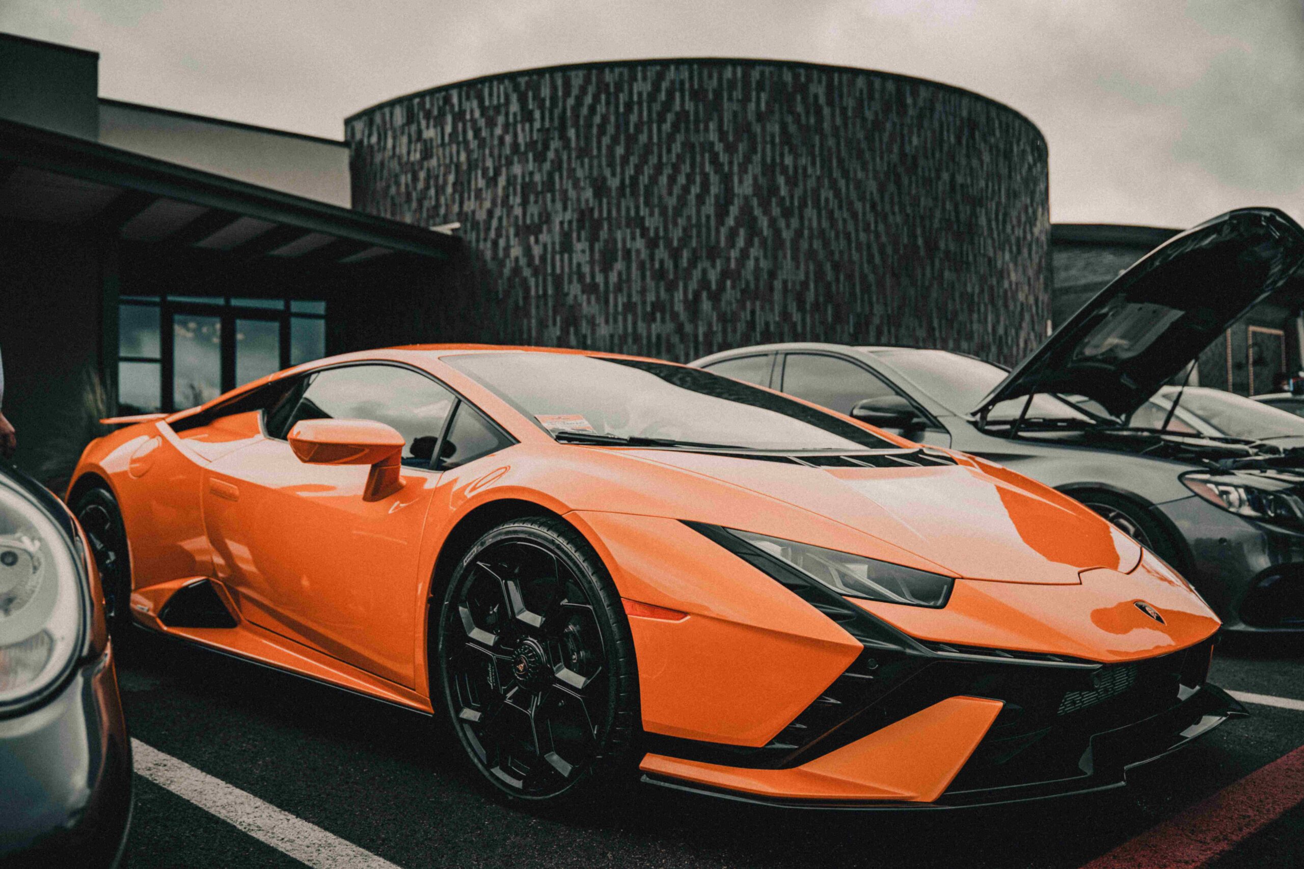 Ajman Solo Traveler’s Guide: Budget-Friendly Car Rental Advice